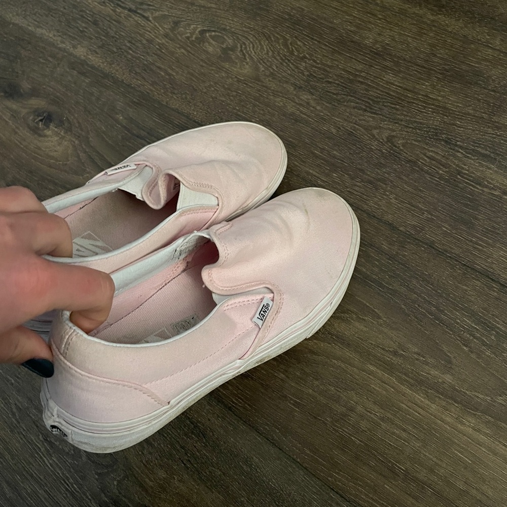 size 8.5 pink slip on vans!